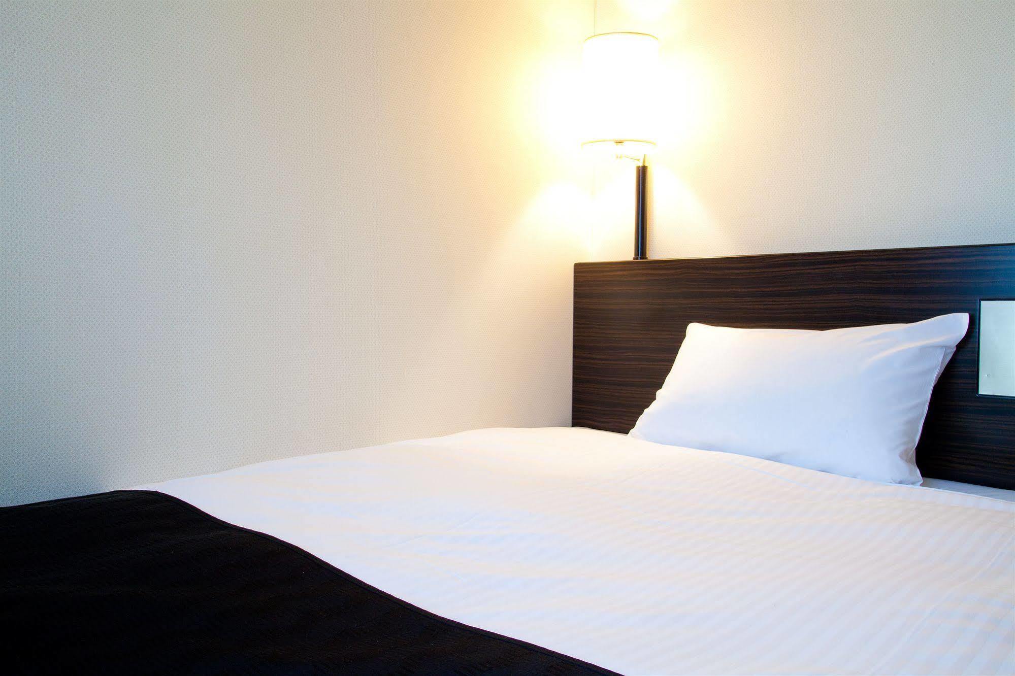 Apa Tanimachi 4chome Ekimae 3* 大阪